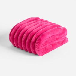 OHS Jumbo Faux Fur Ribbed Throw - Hot Pink - £19